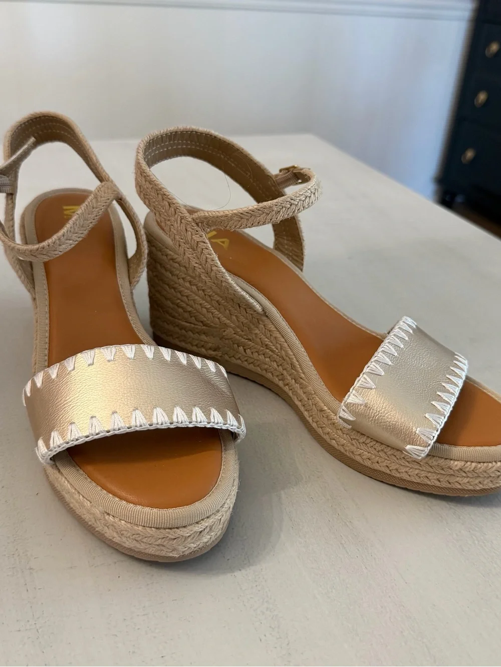 MIA Women’s Gold Espadrille Wedge Sandals with Ankle Strap Sz 9 NWOT